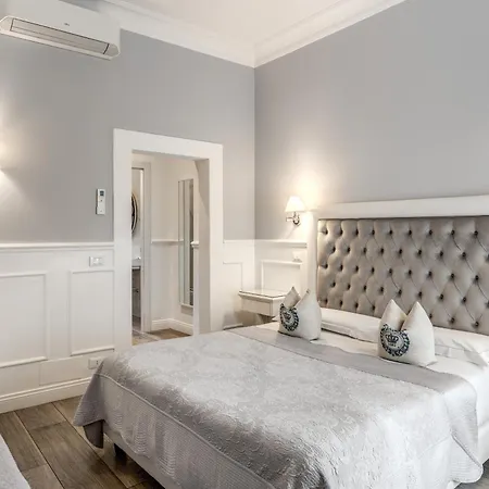 Piazza Di Spagna Just For Us 招待所 4*