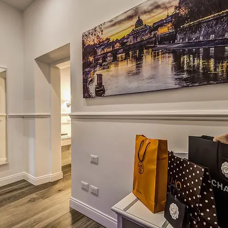 Piazza Di Spagna Just For Us